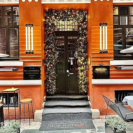 Ruz Istambul